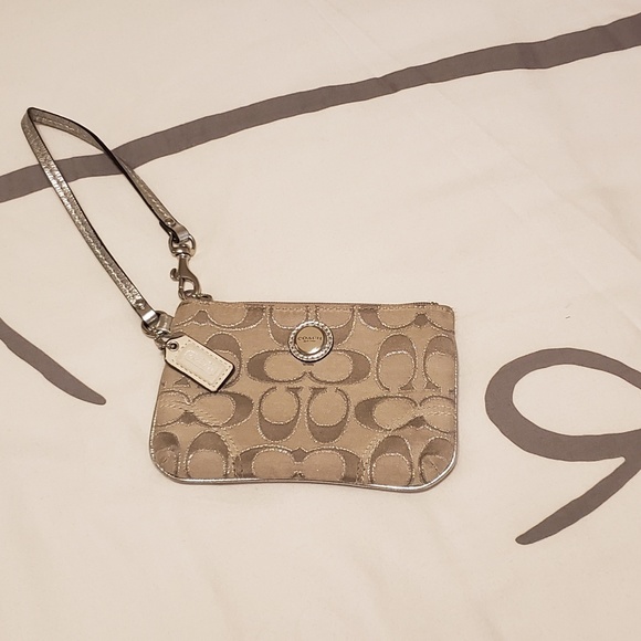 Coach Wristlet - Picture 3 of 7